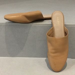 Slip on Tan Leather Flat Mules